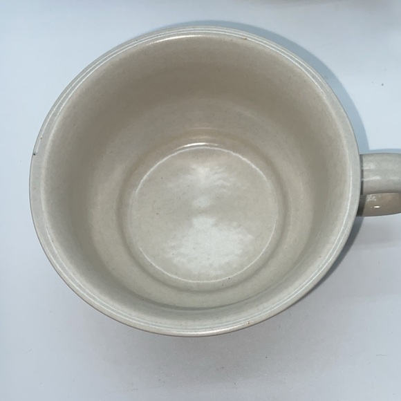 3 Pfaltzgraff Yorktowne Cups & Saucers and 3 extra saucers added too - Picture 5 of 9